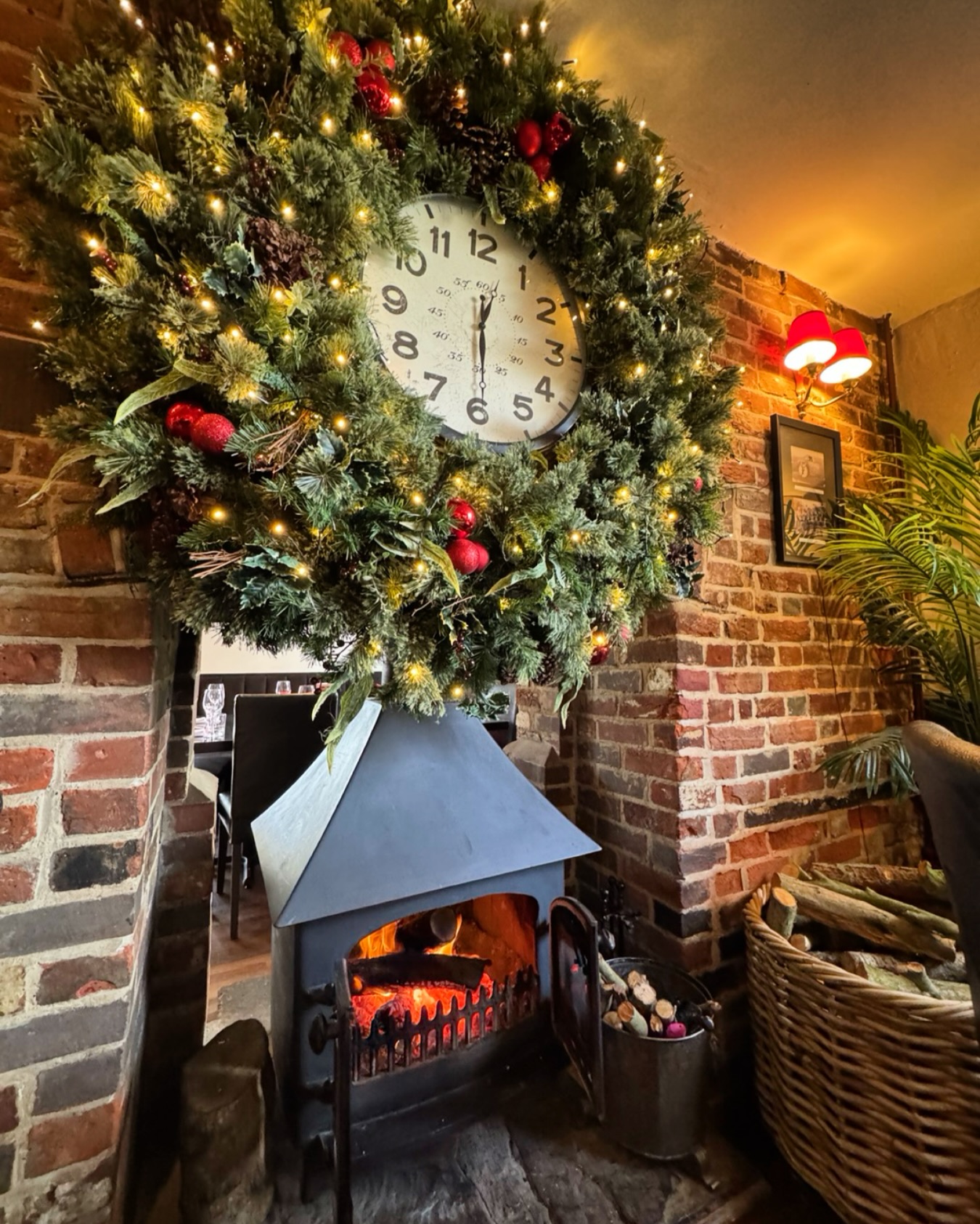 An extra day for next 4 weeks - we’re open Tuesday to Sunday. See you tomorrow 👋🎄