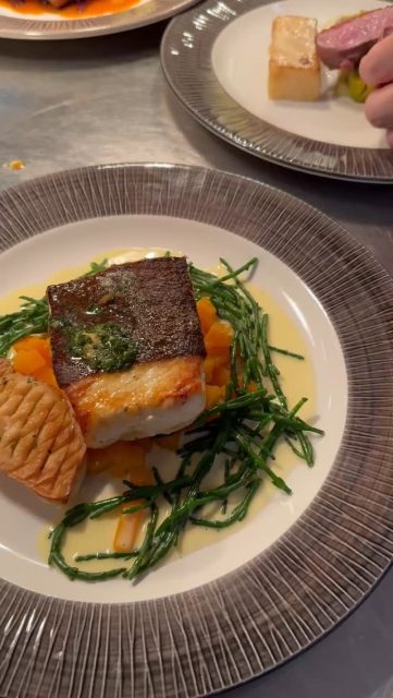 Food, glorious food 😋😋
Black Angus Fillet of beef, Dingley dell pork belly, Gressingham duck breast, pan roasted halibut fillet and roasted breast of Norfolk turkey