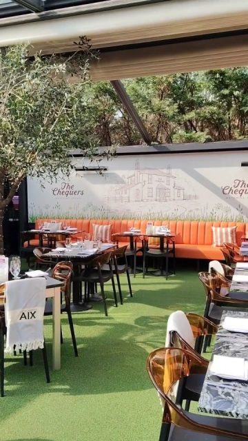 Another lovely sunny afternoon ☀️ Perfect for a light lunch on the terrace. PS: we'll keep you nice and cool with our new cooler 🌬️ 🤗