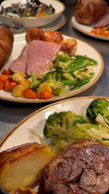 Yummy Sunday roasts at The Chequers 😋
